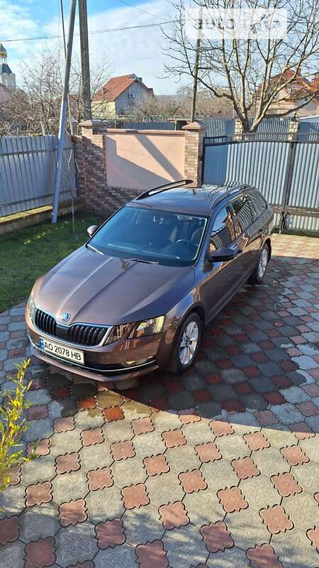 Универсал Skoda Octavia 2017 в Ужгороде