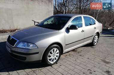Лифтбек Skoda Octavia 2012 в Надворной