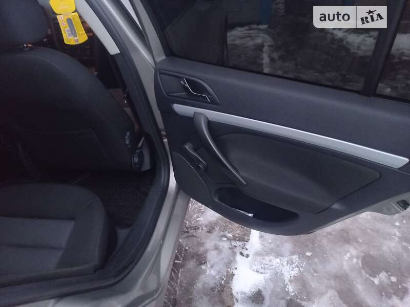 Лифтбек Skoda Octavia 2008 в Сумах