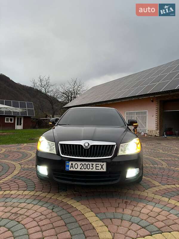Лифтбек Skoda Octavia 2012 в Тячеве