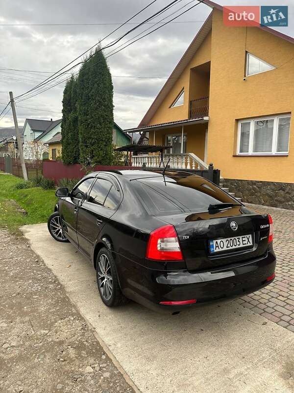 Лифтбек Skoda Octavia 2012 в Тячеве
