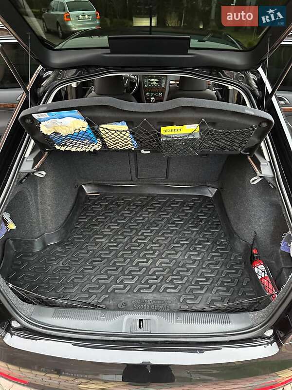 Лифтбек Skoda Octavia 2012 в Тячеве