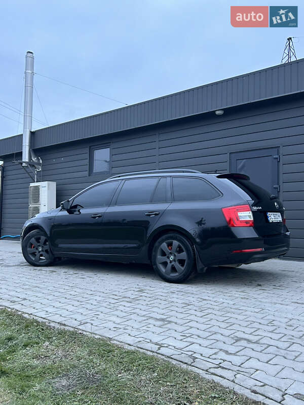 Универсал Skoda Octavia 2017 в Львове