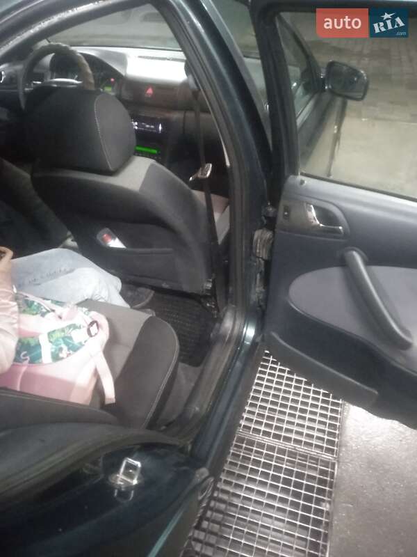 Лифтбек Skoda Octavia 2005 в Львове