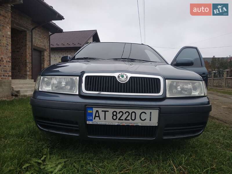 Універсал Skoda Octavia 2004 в Надвірній