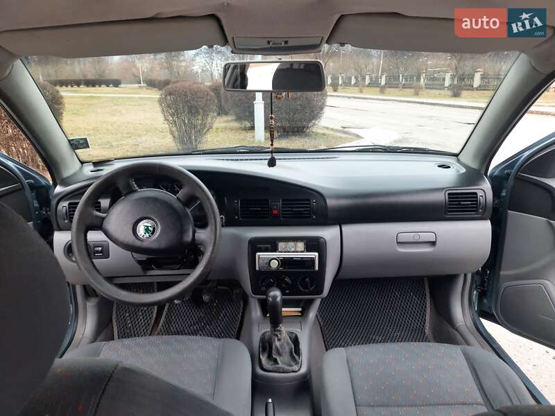 Ліфтбек Skoda Octavia 2003 в Вараші фото 4 Ліфтбек Skoda Octavia 2003 в Вараші