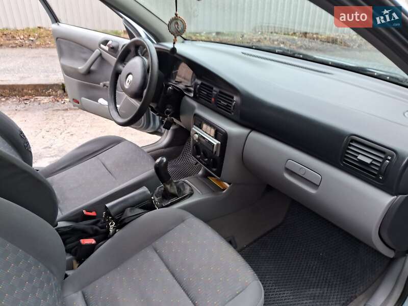 Ліфтбек Skoda Octavia 2003 в Вараші фото 11 Ліфтбек Skoda Octavia 2003 в Вараші