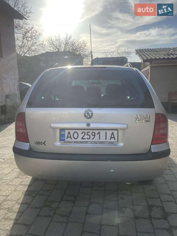 Универсал Skoda Octavia 2003 в Сваляве