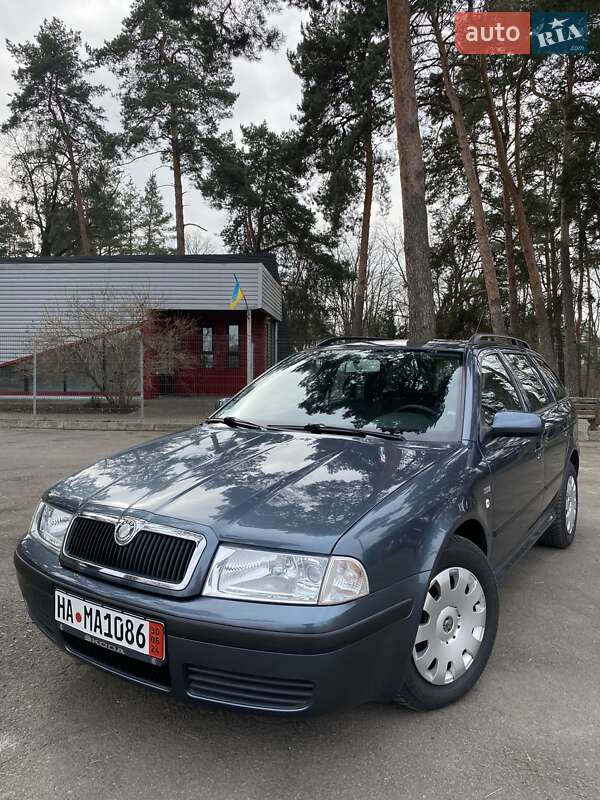 Универсал Skoda Octavia 2003 в 