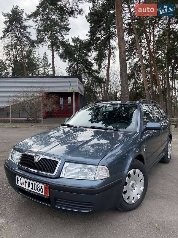 Универсал Skoda Octavia 2003 в Виннице