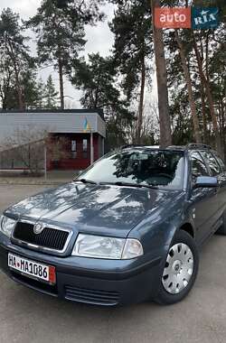 Универсал Skoda Octavia 2003 в Виннице