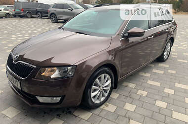 Універсал Skoda Octavia 2014 в Дрогобичі