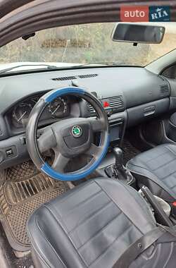 Лифтбек Skoda Octavia 2010 в 