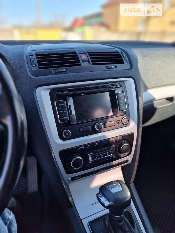 Універсал Skoda Octavia 2011 в Бродах