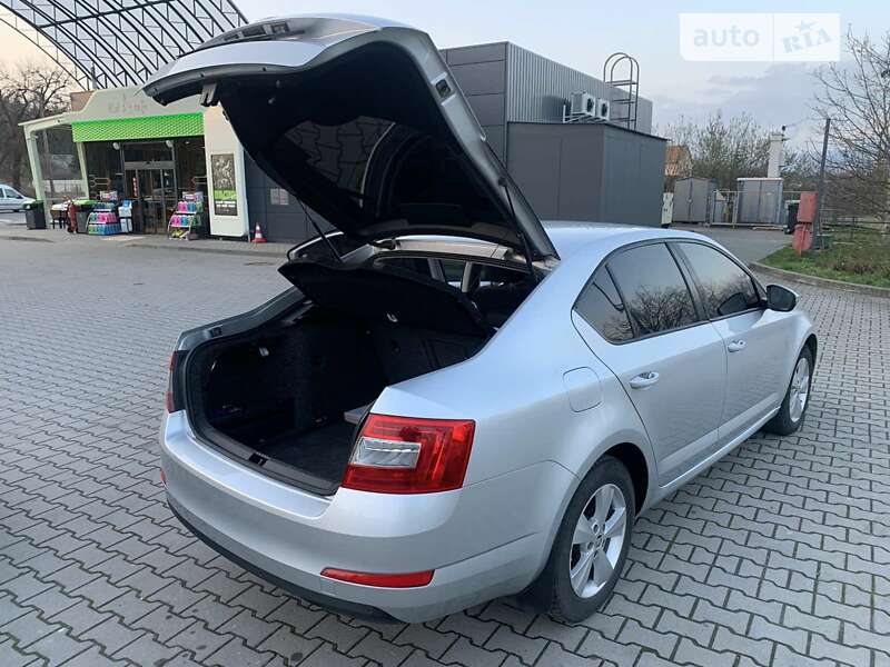 Ліфтбек Skoda Octavia 2015 в Іршаві