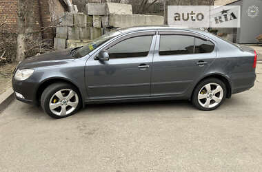 Лифтбек Skoda Octavia 2010 в Киеве