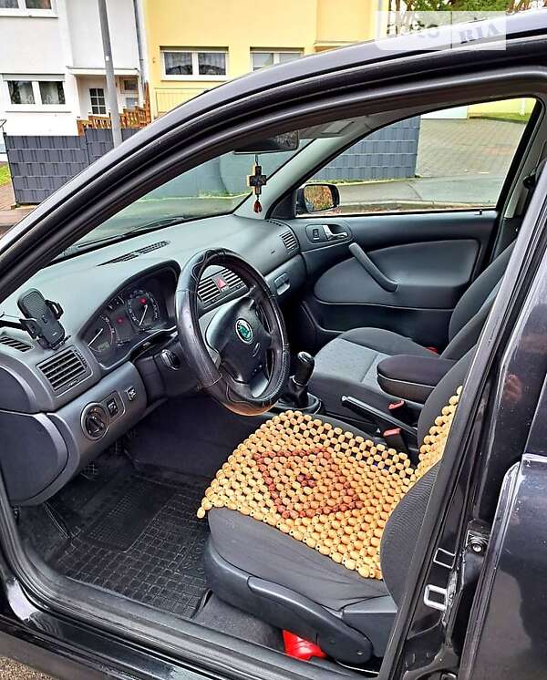 Ліфтбек Skoda Octavia 2006 в Драбіву