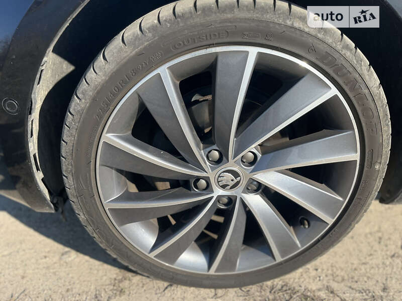 Универсал Skoda Octavia 2019 в Киеве