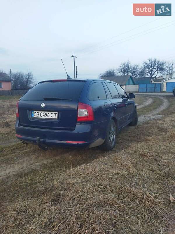 Универсал Skoda Octavia 2011 в Коропе