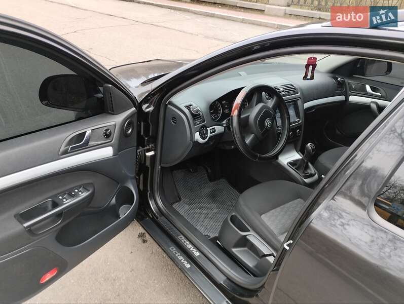 Універсал Skoda Octavia 2010 в Умані