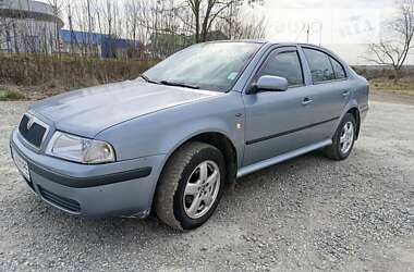 Ліфтбек Skoda Octavia 2002 в Чорткові