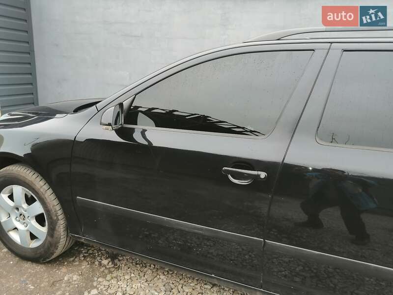 Универсал Skoda Octavia 2008 в Синельниково