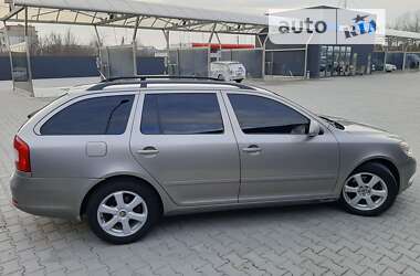 Універсал Skoda Octavia 2011 в Летичіві