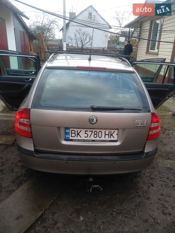 Универсал Skoda Octavia 2006 в Дубно