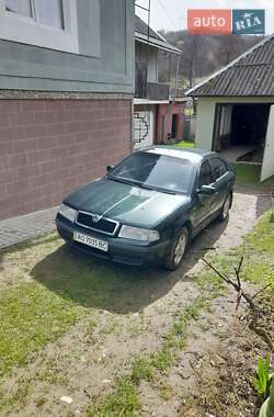 Лифтбек Skoda Octavia 2002 в Сваляве