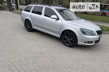 Универсал Skoda Octavia 2010 в Львове