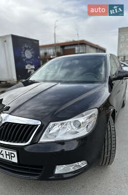 Універсал Skoda Octavia 2012 в Звягелі