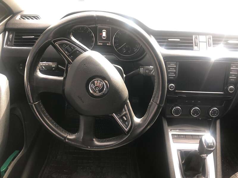 Универсал Skoda Octavia 2014 в Лубнах