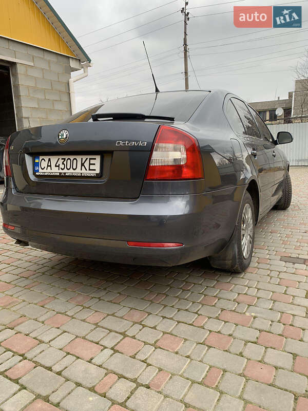 Ліфтбек Skoda Octavia 2010 в Черкасах