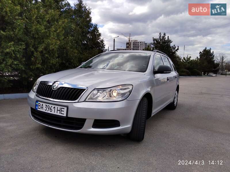 Універсал Skoda Octavia 2010 в Кропивницькому