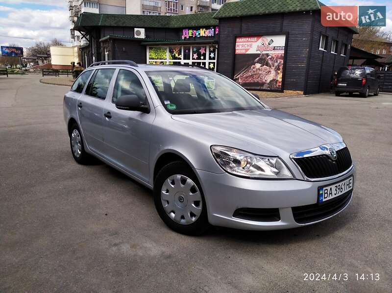 Універсал Skoda Octavia 2010 в Кропивницькому