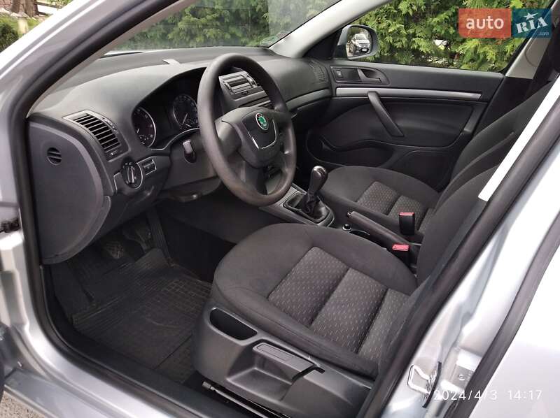 Універсал Skoda Octavia 2010 в Кропивницькому