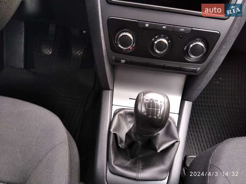 Універсал Skoda Octavia 2010 в Кропивницькому