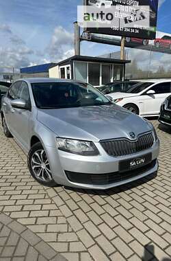 Лифтбек Skoda Octavia 2015 в Львове