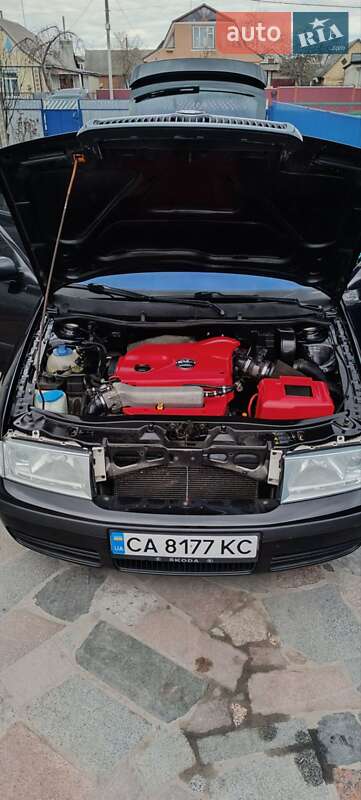 Лифтбек Skoda Octavia 2003 в Жашкове