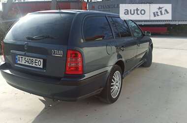 Универсал Skoda Octavia 1998 в Снятине