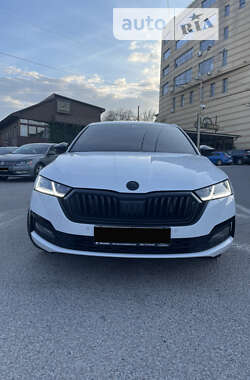 Лифтбек Skoda Octavia 2022 в Днепре