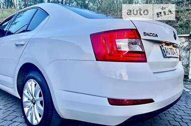 Лифтбек Skoda Octavia 2014 в Тячеве