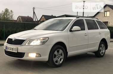 Универсал Skoda Octavia 2012 в Вараше