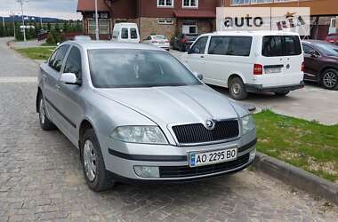 Лифтбек Skoda Octavia 2005 в Великом Березном