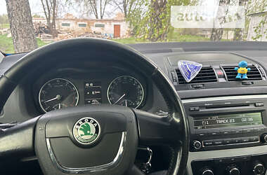 Лифтбек Skoda Octavia 2011 в Глухове