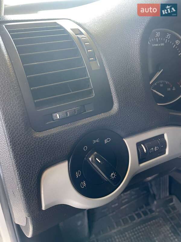 Ліфтбек Skoda Octavia 2011 в Володимирі