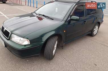 Универсал Skoda Octavia 2000 в Киеве