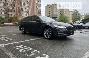 Универсал Skoda Octavia 2021 в Киеве