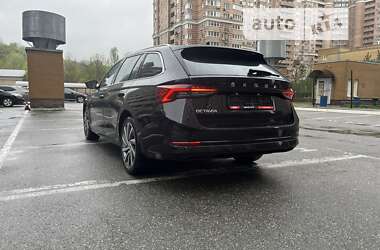 Универсал Skoda Octavia 2021 в Киеве