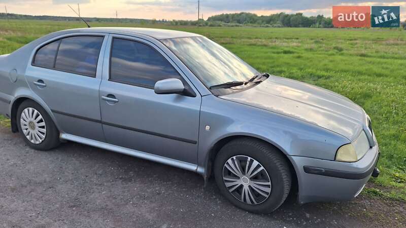 Лифтбек Skoda Octavia 2001 в Кременчуге